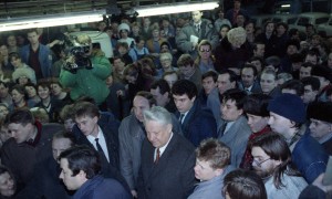 Борис Немцов и Борис Ельцин в Нижегородской области (1992)