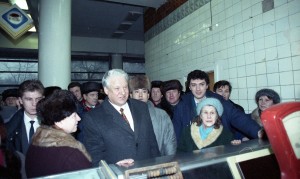 Борис Немцов и Борис Ельцин в Нижегородской области (1992)