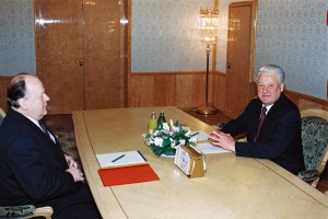 Президент РФ Б.Н. Ельцин и председатель Верховного Совета Республики Беларусь С.С. Шушкевич