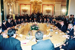 Переговоры за круглым столом президента РФ Б.Н. Ельцина и президента США Уиляма Дж. (Билл) Клинтона