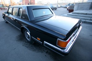 Транспортировка бронированного ЗИЛа Б.Н. Ельцина