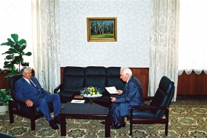 Встреча президента РФ Б.Н. Ельцина с президентом Республики Северная Осетия-А.Х. Галазовым