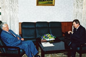 Встреча президента РФ Б.Н. Ельцина с Председателем Совета Федерации РФ В.Ф. Шумейко