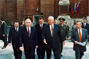 Участие руководителей стран - постоянных членов СБ ООН и участниц ОБСЕ в торжествах по случаю 50-летия Победы в Великой Отечественной войне 1941-1945 гг. (Красная площадь, Александровский сад, Поклонная гора, Кремль, БКД)