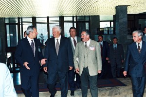 Участие президента РФ Б.Н. Ельцина в открытии Форума демократической пресса