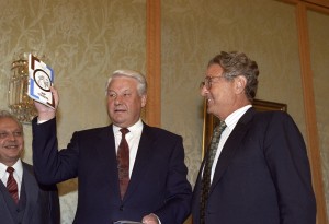 Встреча президента РФ Бориса Ельцина и американский финансиста Джорджа Сороса