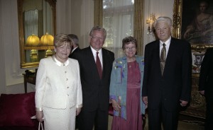 Пребывание президента РФ Бориса Ельцина на встрече глав государств и правительств стран «восьмерки»