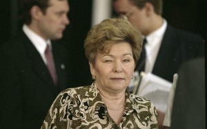 Пребывание президента РФ Бориса Ельцина на встрече глав государств и правительств стран «восьмерки». Супруга президента РФ Наина Ельцина во время поездки в Скалистые горы