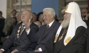 Президент РФ Борис Ельцин на праздновании 850-летия г. Москвы на Тверской улице