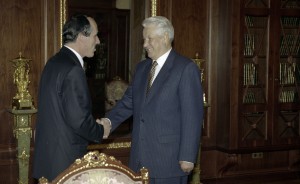 Встреча президента РФ Борис Ельцин с заместителем председателя Правительства РФ Р.Г. Абдулатиповым