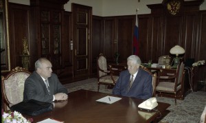Встреча президента РФ Бориса Ельцина с генеральным директором ФАПСИ при Президенте РФ А.В. Старовойтовым