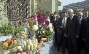 Поездка президента РФ Бориса Ельцина в Орловскую область. Посещение ОАО «Орловская Нива»