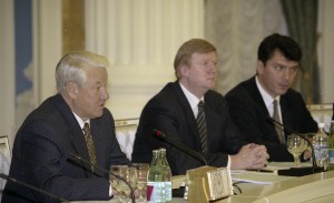 Президент РФ Борис Ельцин во время заседания Совета по местному самоуправлению