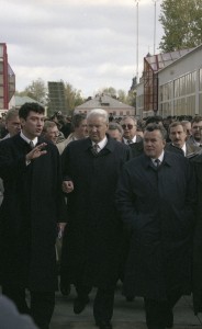 Пребывание президента РФ Бориса Ельцина в Нижнем Новгороде на Всероссийском форуме «Новая Россия» в рамках Нижегородской ярмарки. Во время осмотра Нижегородской ярмарки