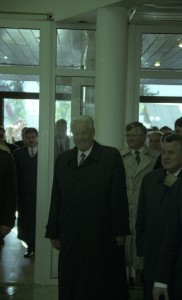 Пребывание президента РФ Бориса Ельцина в Нижнем Новгороде на Всероссийском форуме «Новая Россия» в рамках Нижегородской ярмарки