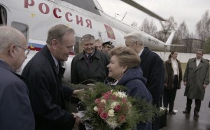 Официальный визит в РФ премьер-министра Канады Жана Кретьена. Во время встречи в аэропорту