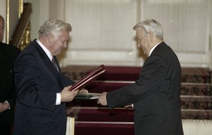 Официальный визит в РФ президента Литвы Альгирдаса Бразаускаса. После подписания совместных документов