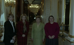 Супруга президента РФ Наина Ельцина и дочь президента РФ Татьяна Дьяченко после интервью с представителям журнала «Малыш»