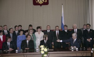 Пребывание президента РФ Бориса Ельцина в Красноярске. Во время подписания договора о разграничении полномочий