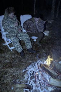 Встреча президента РФ Бориса Ельцина с президентом Украины Леонидом Кучмой. Ужин на природе