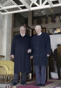 Неофициальная встреча президента РФ Бориса Ельцина и канцлера ФРГ Гельмута Коля