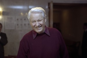 Президент РФ Борис Ельцин во время выборов в Московскую городскую и областную Думу