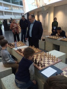 Сеанс одновременной игры в шахматы