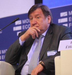 Профессор РАНХиГС Иван Стариков на Московском экономическом форуме