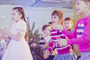 Инклюзивная игровая мастерская. Спектакль «Муфта, Моховая Борода и Полботинка»