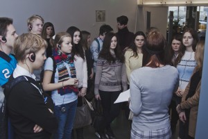 фичер экскурсоводы