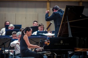 Пианистка Жибек Кожахметова, участник конкурса Лотар-Шевченко