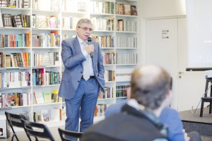 Александр Дроздов на пресс-конференции