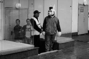 Нестандартное отношение к работе. Участник фотокросса «Морковки Бразерс». Тема: «За кулисами Ельцин Центра»