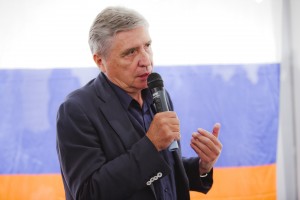 Александр Дроздов на презентации триколора