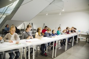 Лекция в Арт-галерее, посвященная Жоану Миро