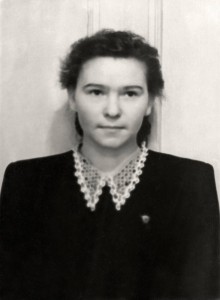 Наина Иосифовна Ельцина. Фотографии из личного архива (archive044)