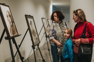 Открытие выставки Алены Дергилевой