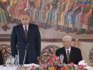 Встреча президента РФ Б.Н. Ельцина с президентом Азербайджанской республики (Азербайджан) Г.А. Алиевым. Официальный обед (продолжение)