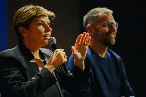 Остров 90-х 2017. Кино-конференц зал. Серебряный дождь. Наталья Синдеева, Александр Винокуров