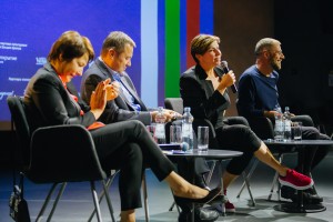 Остров 90-х 2017. Кино-конференц зал. Серебряный дождь. Татьяна и Валентин Юмашевы, Наталья Синдеева, Александр Винокуров