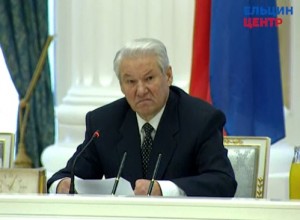 Подписание президентом РФ Б.Н. Ельциным и главами субъектов федерации договоров о разграничении полномочий и предметов ведения между органами государственной власти России и пятью субъектами федерации (Астраханской, Кировской, Мурманской, Ульяновской и Ярославской областями)