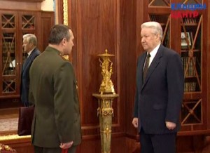 Рабочая встреча президента РФ Б.Н. Ельцина с начальником Генерального штаба вооруженных сил РФ А.В. Квашниным
