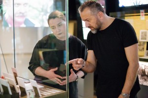 Дизайнер Георгий Шагашвили в Музее Ельцина