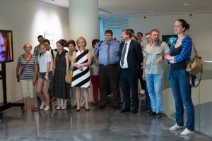 Открытие выставки Полины Синяткиной «Вдохнуть и не дышать»