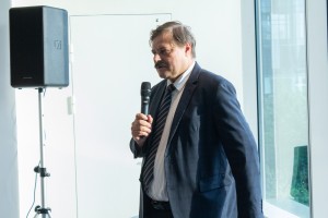 Открытие выставки Полины Синяткиной «Вдохнуть и не дышать»