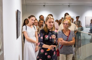 Открытие выставки Полины Синяткиной «Вдохнуть и не дышать»