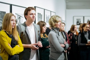 Открытие выставки Игоря Мухина «Наши 90-е. Время перемен»