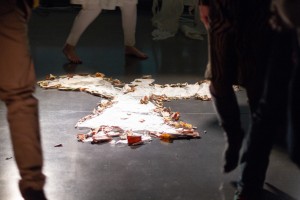 «Лебедь». Перфоманс Клэр Перри-Джонс