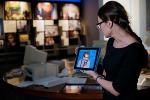 «Полная версия»: Листьев