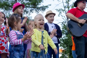 Григорий Гладков в песочнице